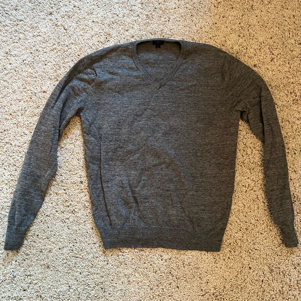 Men’s J. Crew Grey V-Neck Long Sleeve Sweater Size Medium